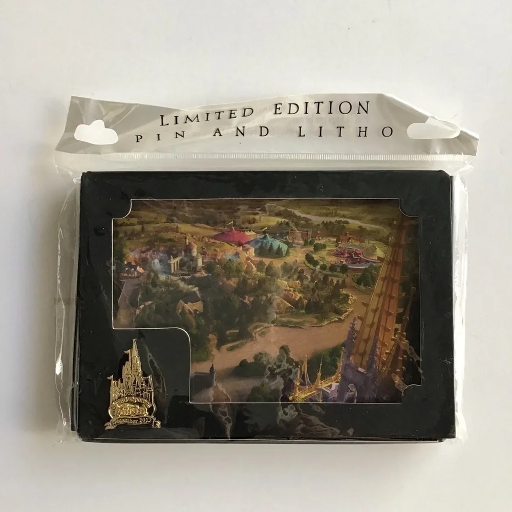 Disney Fantasyland Pin & Litho Magic Kingdom 2012 Grand Opening Cast Member NEW - Picture 8 of 13